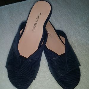 Taryn Rose Odi Navy Slip-on Sandal